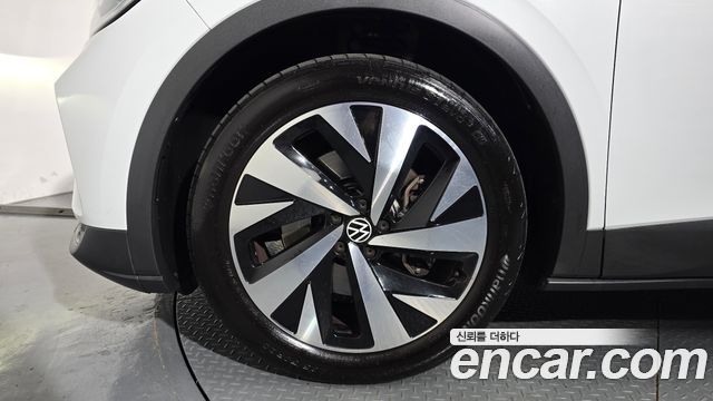 Volkswagen ID.4 Pro — пробег 52 634 км