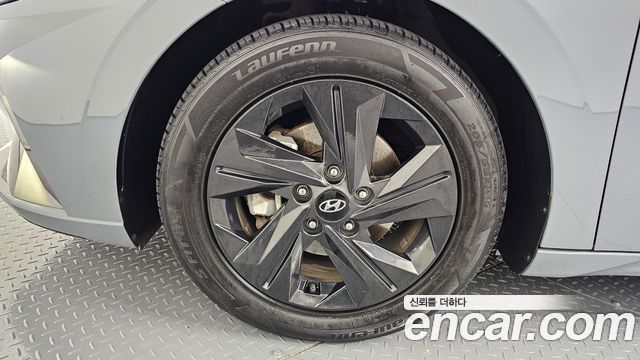 Hyundai AVANTE 1.6 Inspiration — пробег 80 176 км