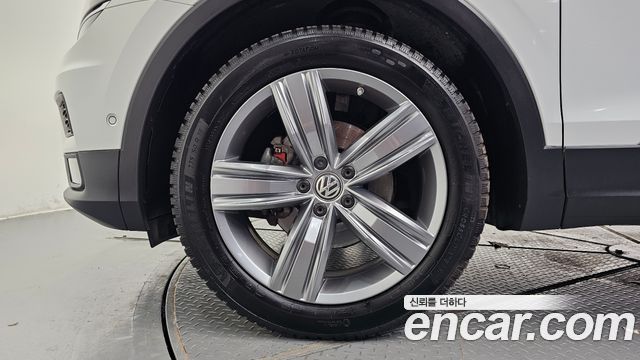 Volkswagen Tiguan 2.0 TDI 4Motion Prestige — пробег 132 685 км