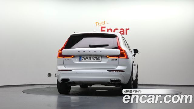 Volvo XC60 D5 Inscription — пробег 103 511 км