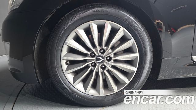 Hyundai Equus из Кореи Encar