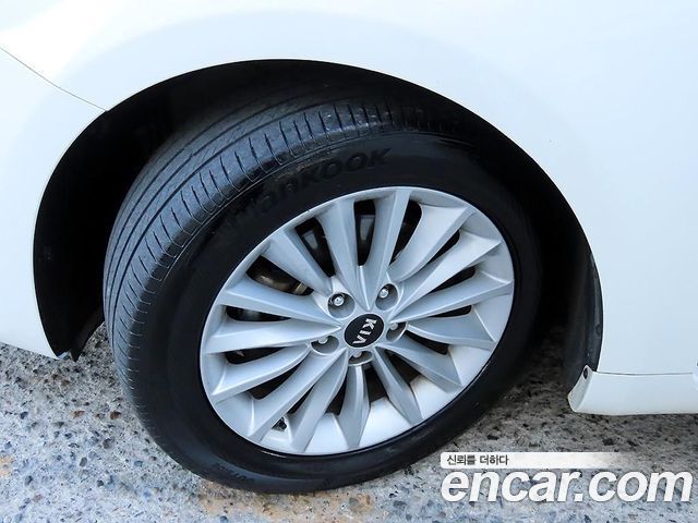 Kia K7 из Кореи Encar