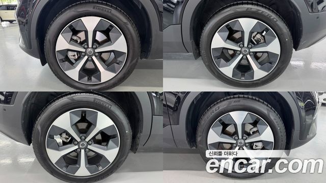Volvo XC40 B4 Ultra Bright — пробег 16 380 км