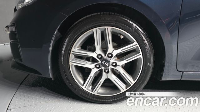 Kia K3 из Кореи Encar