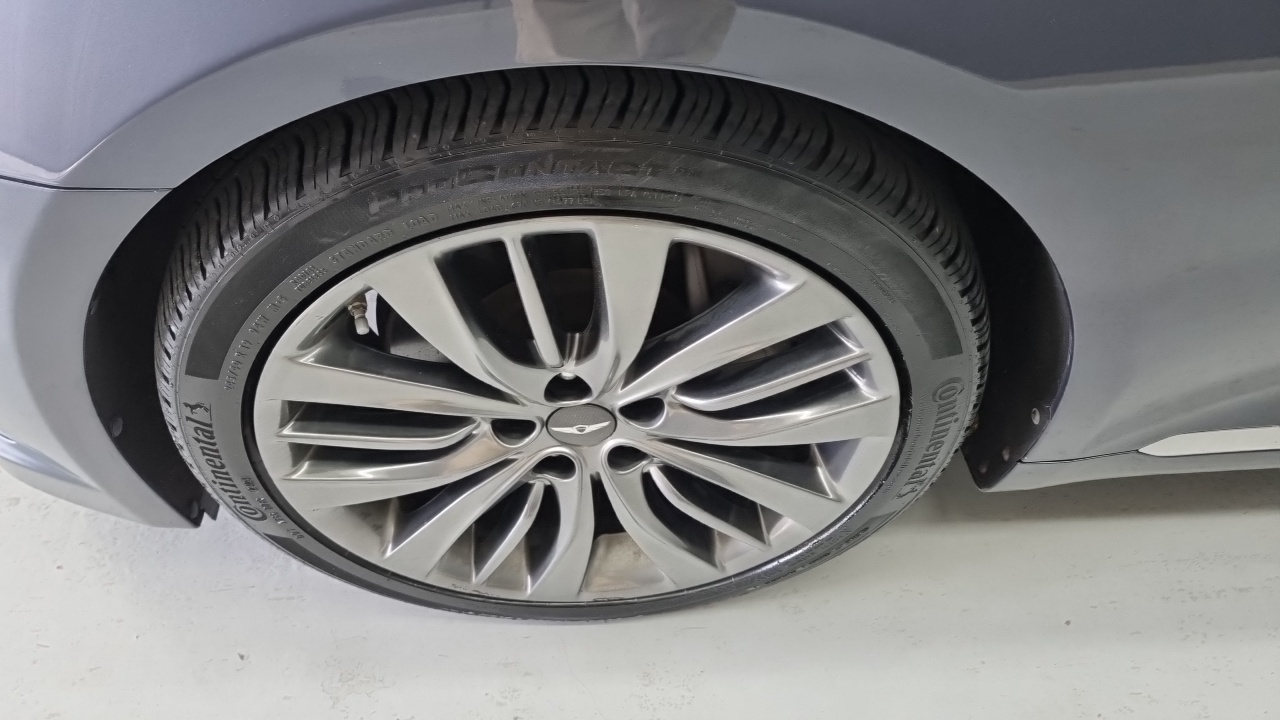 Hyundai Genesis из Кореи Encar