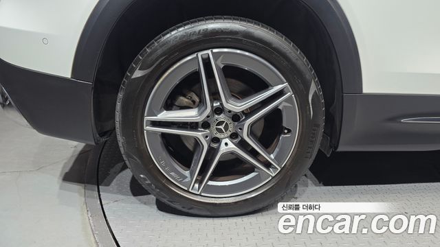 Mercedes-Benz GLB-Class из Кореи Encar