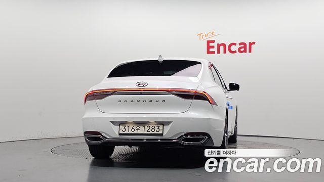 Hyundai Grandeur из Кореи Encar