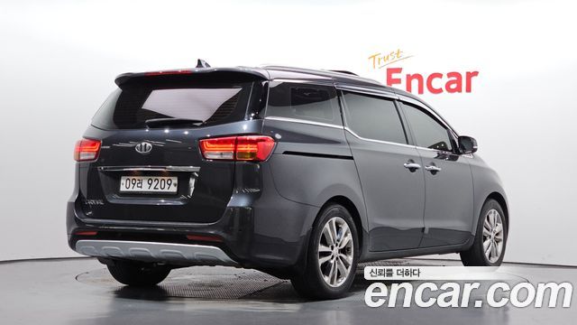 Kia Carnival из Кореи Encar