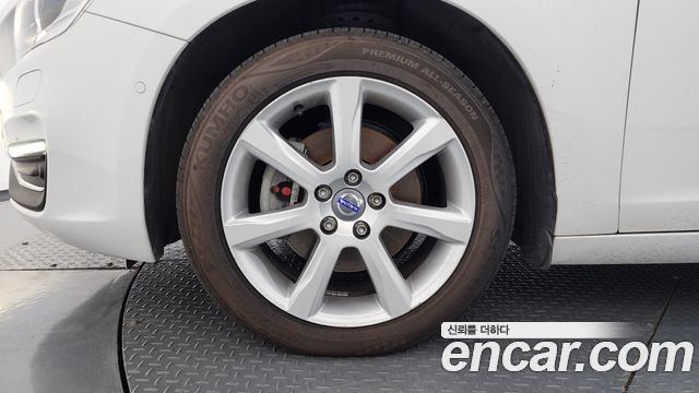 Volvo S60 D3 2nd — пробег 35 511 км