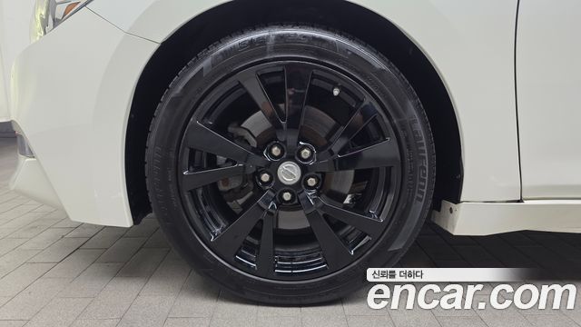 Nissan Maxima из Кореи Encar