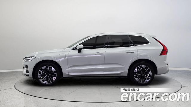 Volvo XC60 T8 Ultra Bright — пробег 1 109 км