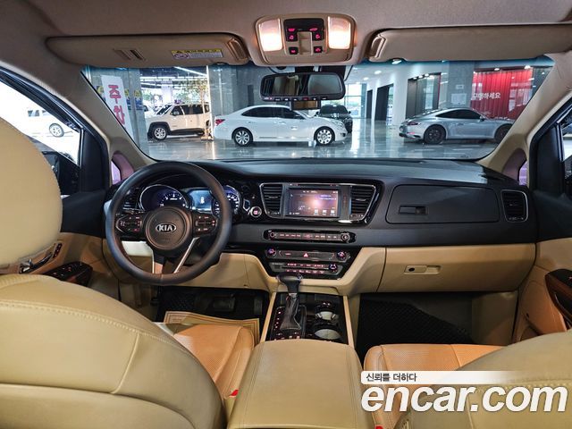 Kia Carnival из Кореи Encar
