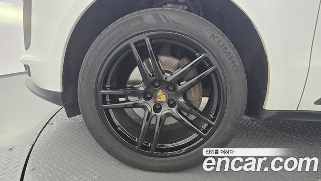 Porsche Macan 2.0 95B — пробег 61 628 км