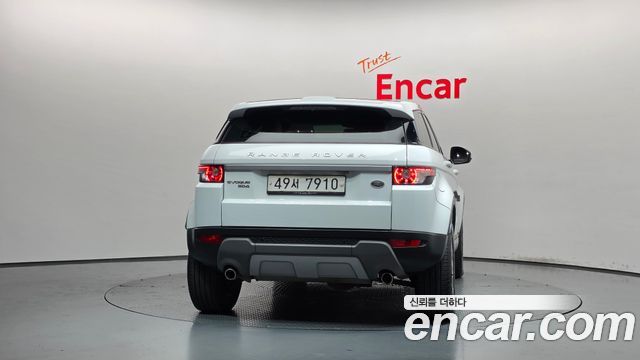 Land Rover Range Rover Evoque 2.2 SD4 Pure — пробег 99 077 км — фото 4 из 5
