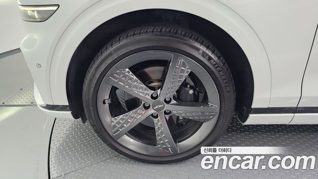 Genesis GV70 из Кореи Encar