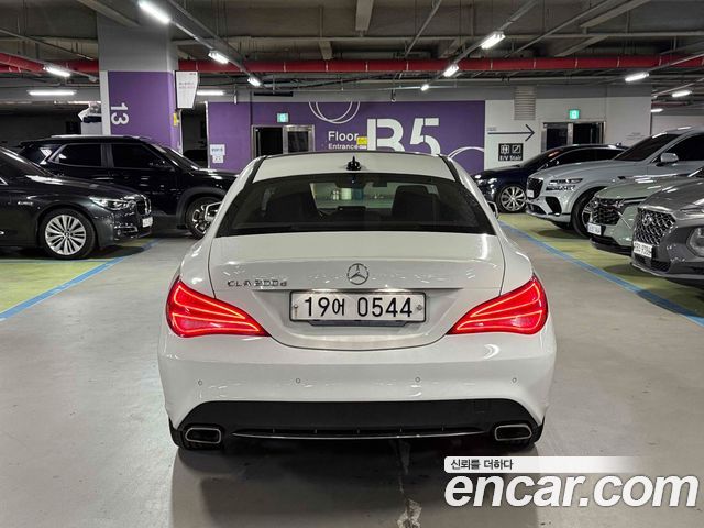 Mercedes-Benz CLA-Class CLA200 d — пробег 148 955 км — фото 2 из 5