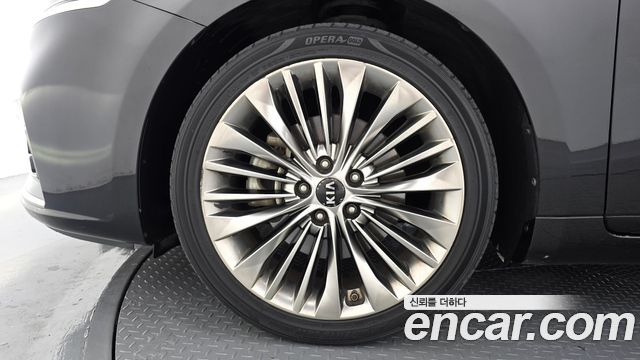 Kia K7 из Кореи Encar