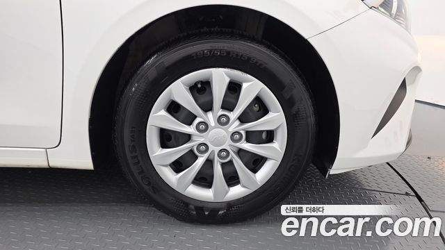 Kia K3 из Кореи Encar
