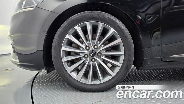 Kia K7 из Кореи Encar
