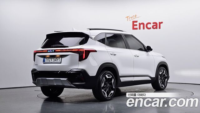 Kia Seltos из Кореи Encar