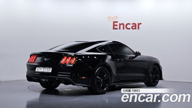 Ford Mustang Coupe — пробег 154 078 км — фото 2 из 5