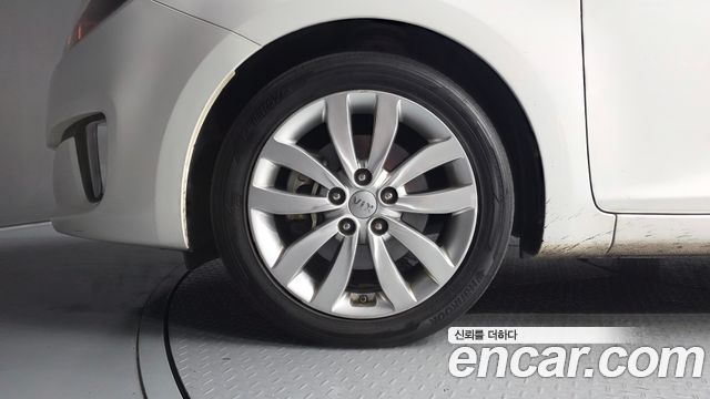 Kia Carens из Кореи Encar