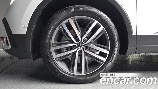 Volkswagen Tiguan 2.0 TSI Prestige — пробег 34 853 км