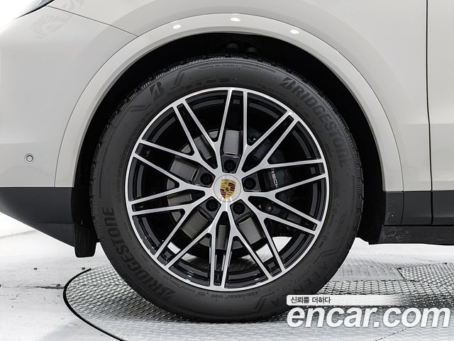 Porsche Cayenne 3.0 Coupe — пробег 8 480 км