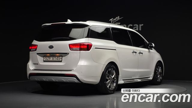 Kia Carnival из Кореи Encar