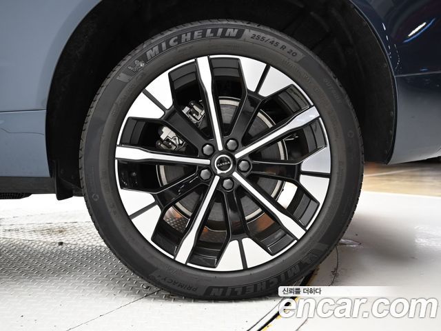 Volvo XC60 B5 Ultra Bright — пробег 406 км — фото 5 из 5
