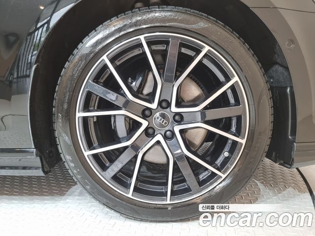 Audi A8 50 TDI Quatrro Black Edition — пробег 12 127 км