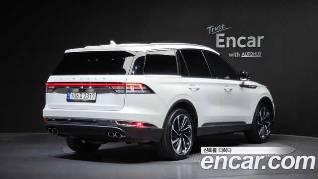 Lincoln Aviator 3.0 Reserve  AWD — пробег 62 503 км — фото 2 из 5
