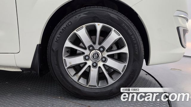 Ssangyong KORANDO из Кореи Encar
