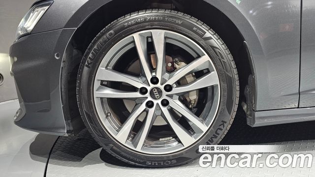 Audi A6 45 TFSI Quattro Premium — пробег 46 280 км