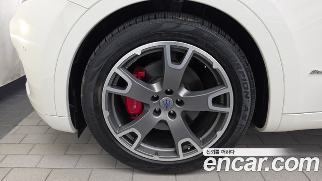Maserati Levante 3.0 AWD GranSport — пробег 118 887 км — фото 5 из 5