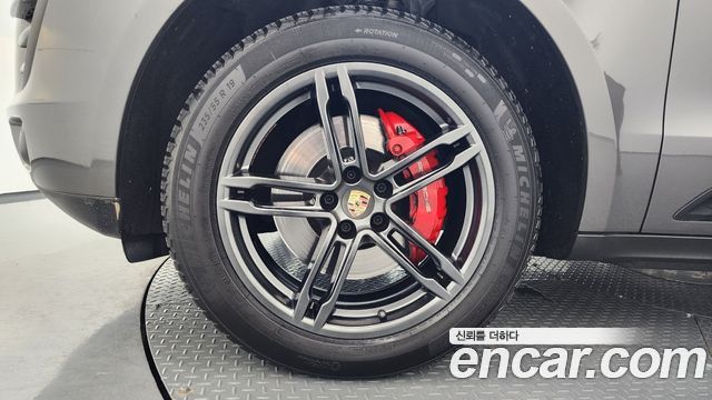 Porsche Macan 3.0 S Diesel 95B — пробег 196 894 км