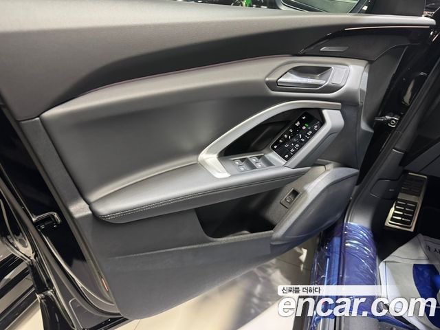 Audi Q5 40 TDI Quattro S Line Black Edition — пробег 41 км