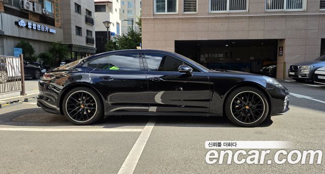 Porsche Panamera 2.9 AWD — пробег 7 640 км