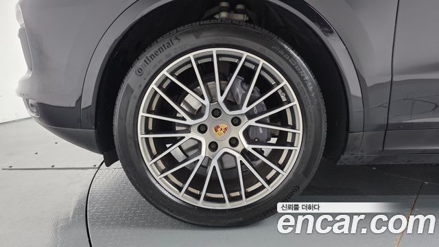 Porsche Cayenne 3.0 PLATINUM EDITION — пробег 36 392 км