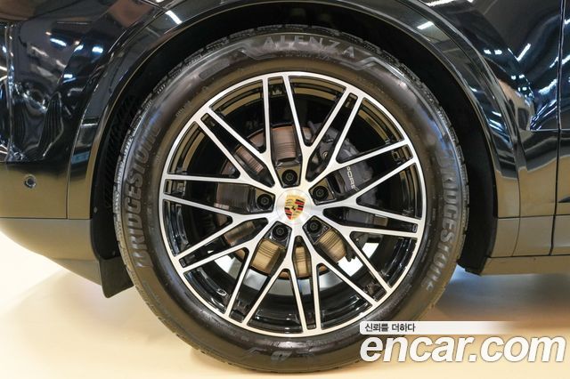 Porsche Cayenne 3.0 — пробег 12 618 км