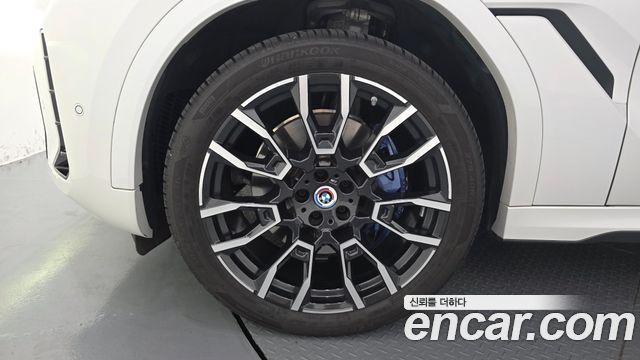BMW X6 xDrive40i M Sport — пробег 31 781 км — фото 5 из 5