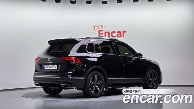 Volkswagen Tiguan 2.0 TDI Premium — пробег 70 360 км — фото 2 из 5