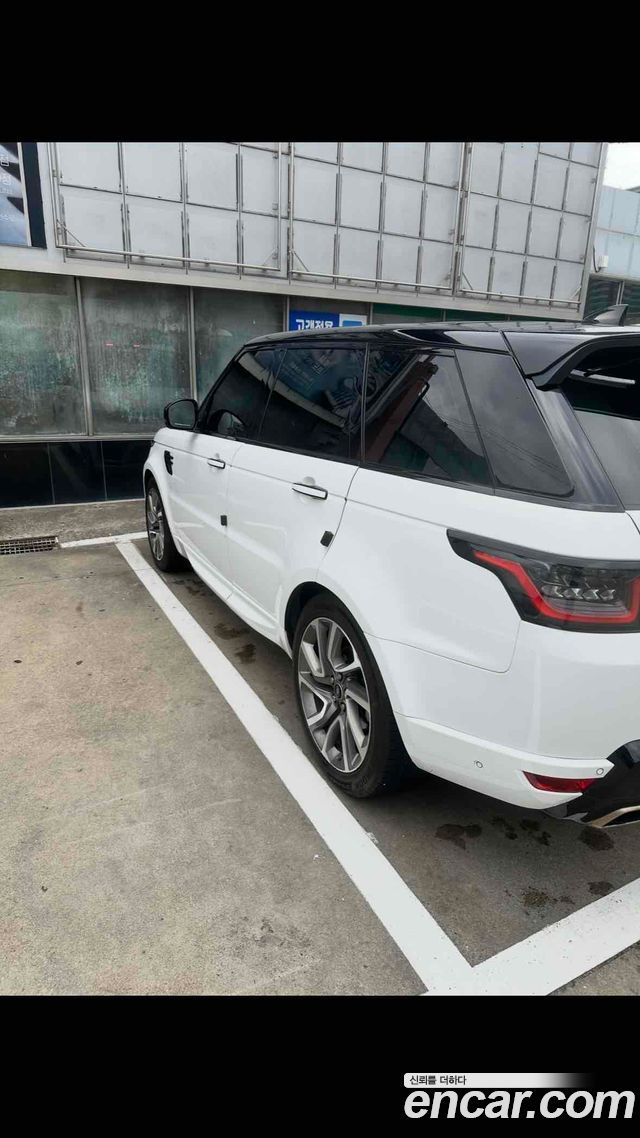 Land Rover Range Rover Sport 3.0 SDV6 AB Dynamic — пробег 157 877 км — фото 1 из 5