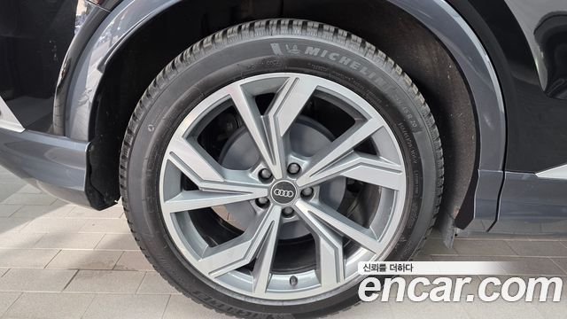 Audi Q4 e-tron 40 Premium Sportback — пробег 86 095 км