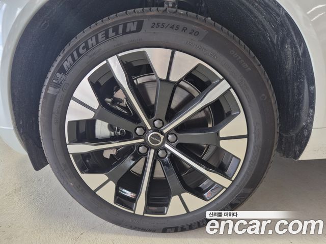 Volvo XC60 T8 Ultra Bright — пробег 2 053 км — фото 5 из 5