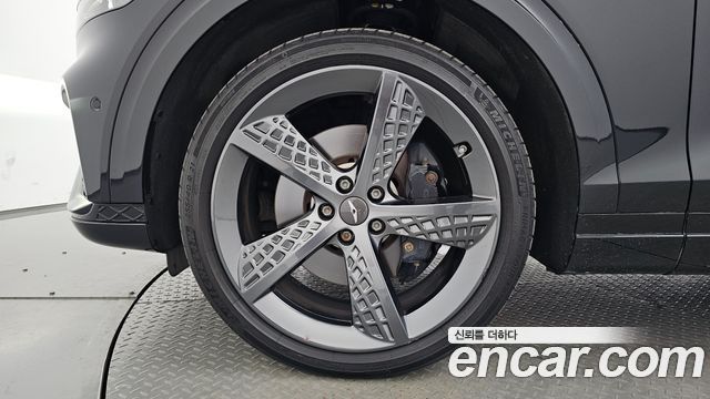 Genesis GV70 из Кореи Encar