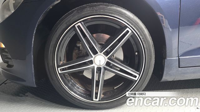Volkswagen Scirocco 2.0 TDI R-Line — пробег 205 571 км