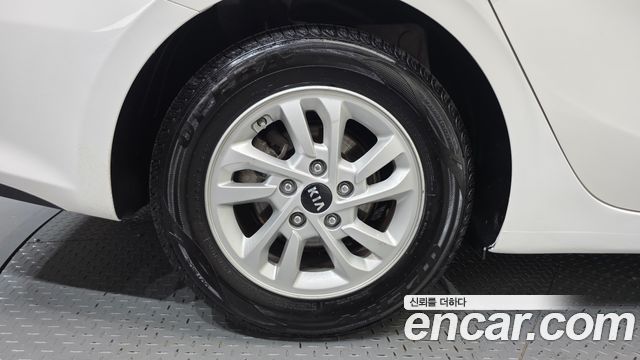 Kia K3 из Кореи Encar