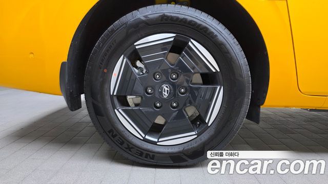 Hyundai Staria EV Tourer 11-Seater Modern — пробег 2 826 км — фото 5 из 5
