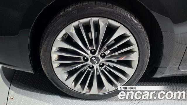 Kia K7 из Кореи Encar